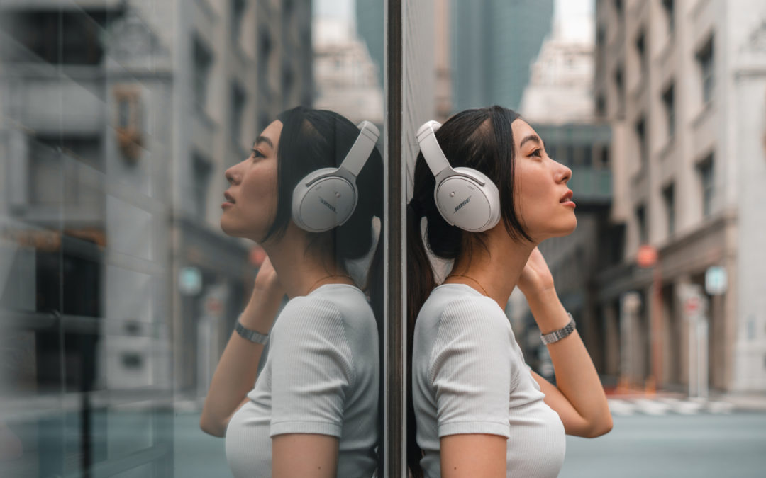 Wireless vs Wired Headphones & Earbuds: Which One Should You Get?